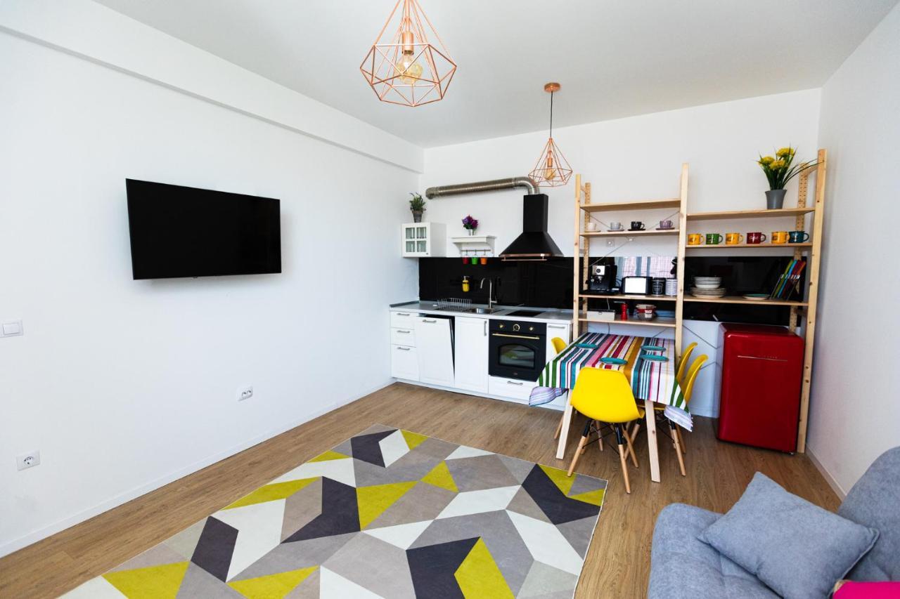 Colorful & Cozy Condo Kluž Exteriér fotografie